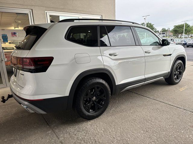 2024 Volkswagen Atlas 2.0T Peak Edition SE w/Technology