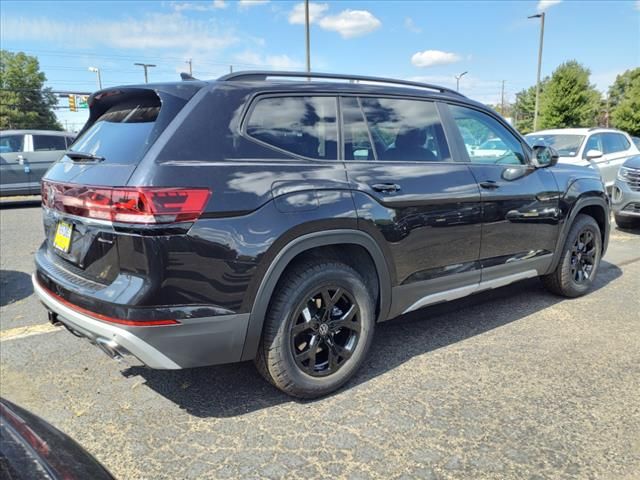 2024 Volkswagen Atlas 2.0T Peak Edition SE w/Technology