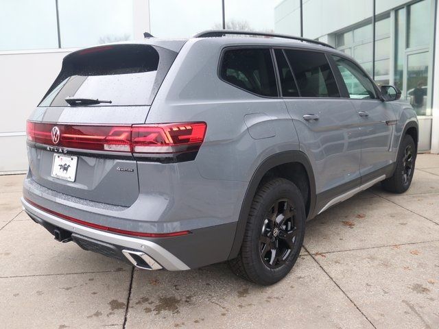 2024 Volkswagen Atlas 2.0T Peak Edition SE w/Technology