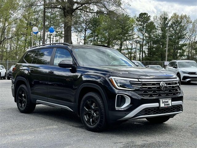2024 Volkswagen Atlas 2.0T Peak Edition SE w/Technology