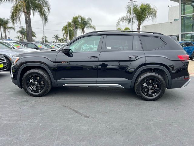 2024 Volkswagen Atlas 2.0T Peak Edition SE w/Technology