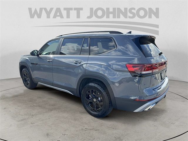 2024 Volkswagen Atlas 2.0T Peak Edition SE w/Technology