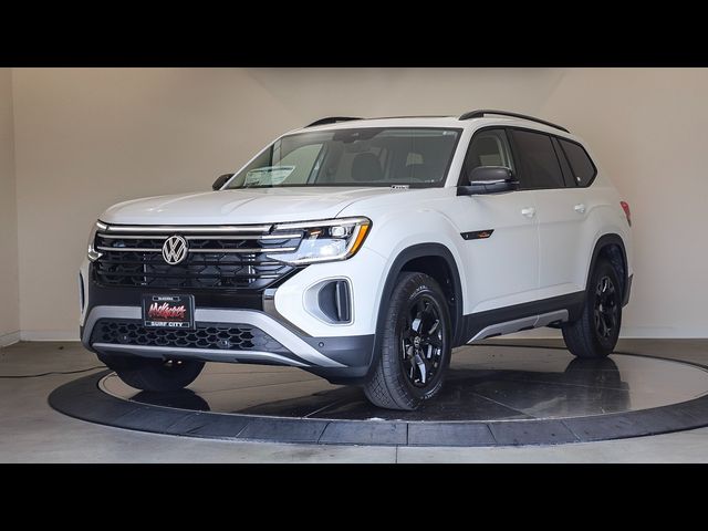 2024 Volkswagen Atlas 2.0T Peak Edition SE w/Technology