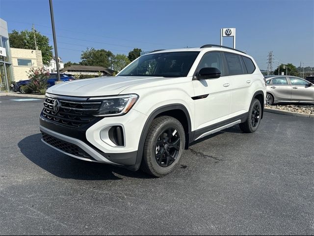 2024 Volkswagen Atlas 2.0T Peak Edition SE w/Technology