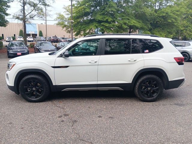 2024 Volkswagen Atlas 2.0T Peak Edition SE w/Technology