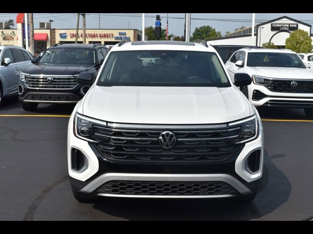 2024 Volkswagen Atlas 2.0T Peak Edition SE w/Technology