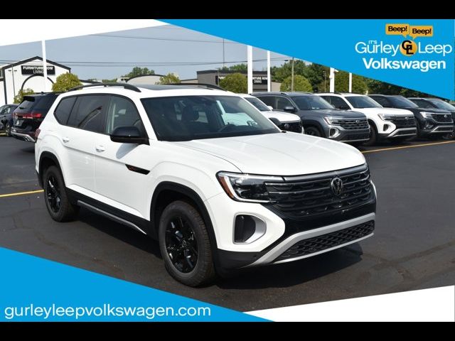 2024 Volkswagen Atlas 2.0T Peak Edition SE w/Technology