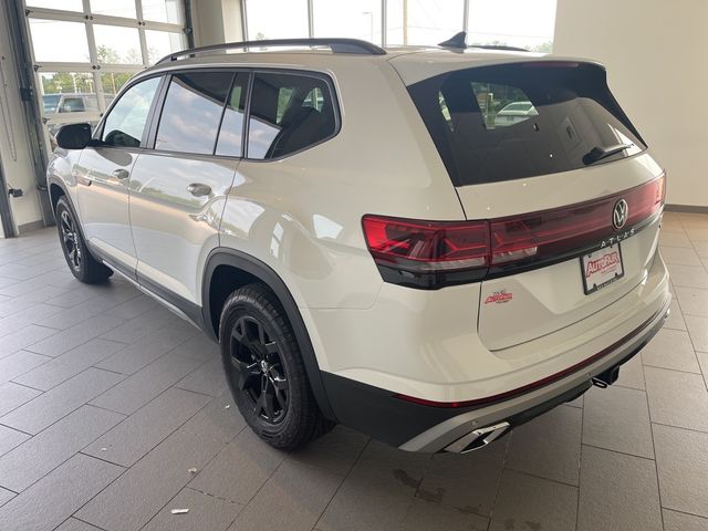 2024 Volkswagen Atlas 2.0T Peak Edition SE w/Technology