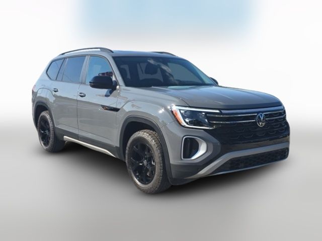 2024 Volkswagen Atlas 2.0T Peak Edition SE w/Technology