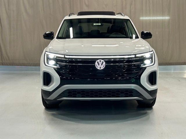 2024 Volkswagen Atlas 2.0T Peak Edition SE w/Technology