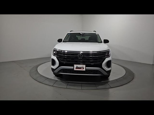 2024 Volkswagen Atlas 2.0T Peak Edition SE w/Technology