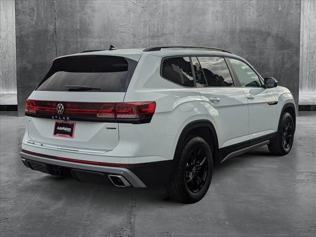 2024 Volkswagen Atlas 2.0T Peak Edition SE w/Technology