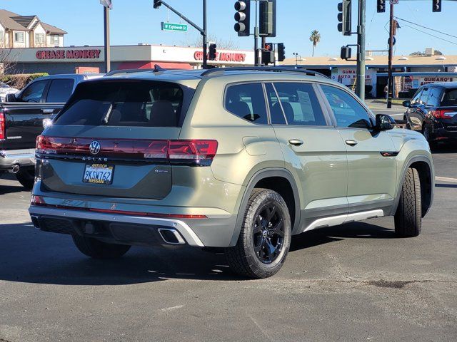 2024 Volkswagen Atlas 2.0T Peak Edition SE w/Technology