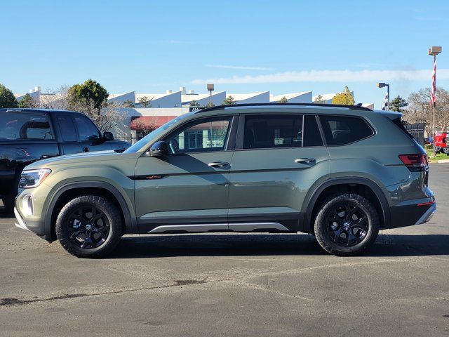 2024 Volkswagen Atlas 2.0T Peak Edition SE w/Technology