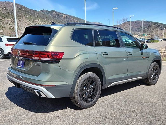 2024 Volkswagen Atlas 2.0T Peak Edition SE w/Technology