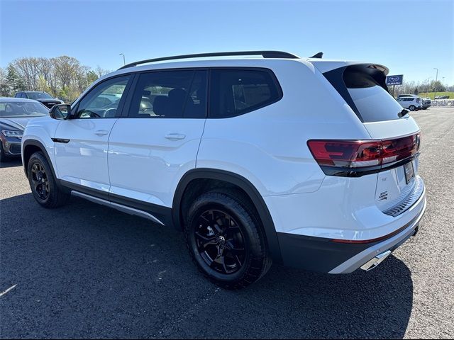 2024 Volkswagen Atlas 2.0T Peak Edition SE w/Technology