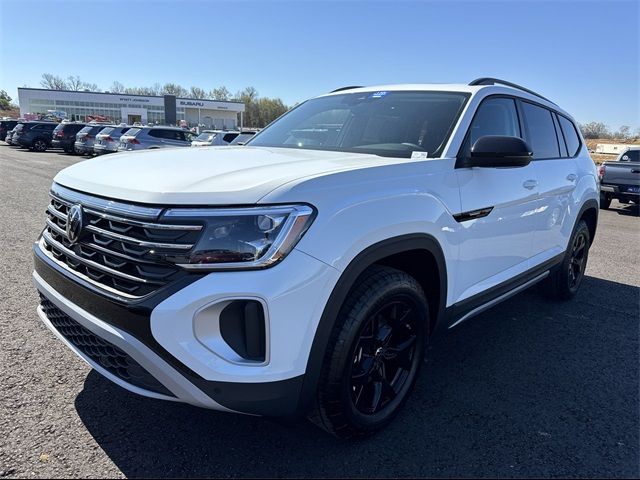 2024 Volkswagen Atlas 2.0T Peak Edition SE w/Technology