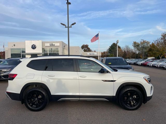 2024 Volkswagen Atlas 2.0T Peak Edition SE w/Technology