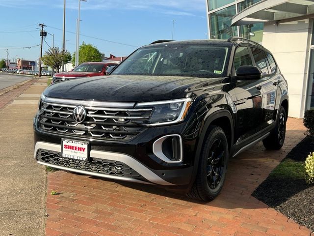 2024 Volkswagen Atlas 2.0T Peak Edition SE w/Technology