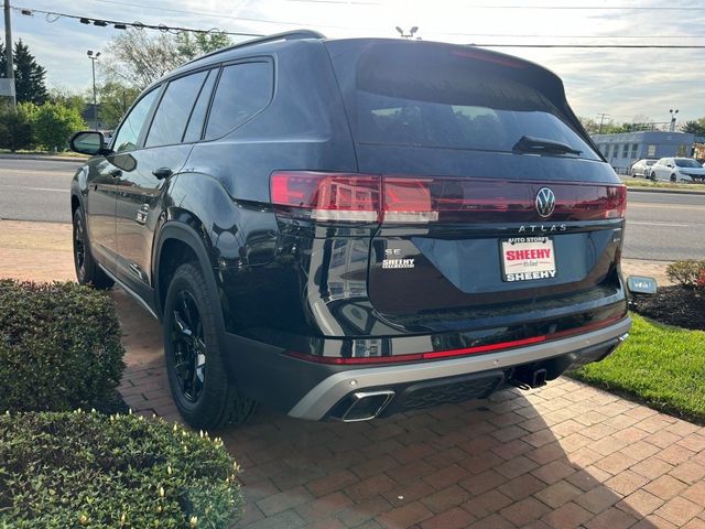 2024 Volkswagen Atlas 2.0T Peak Edition SE w/Technology