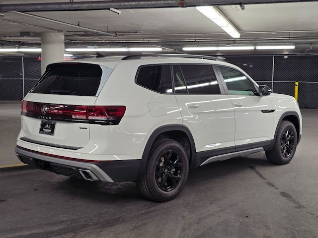 2024 Volkswagen Atlas 2.0T Peak Edition SE w/Technology