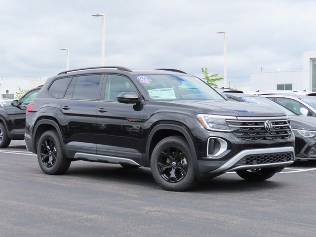 2024 Volkswagen Atlas 2.0T Peak Edition SE w/Technology