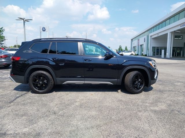 2024 Volkswagen Atlas 2.0T Peak Edition SE w/Technology