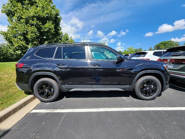 2024 Volkswagen Atlas 2.0T Peak Edition SE w/Technology