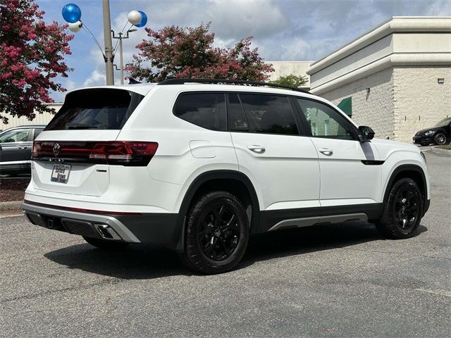 2024 Volkswagen Atlas 2.0T Peak Edition SE w/Technology