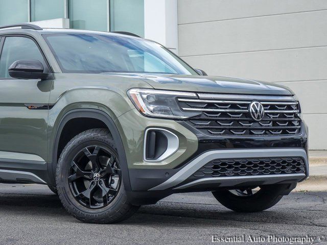 2024 Volkswagen Atlas 2.0T Peak Edition SE w/Technology