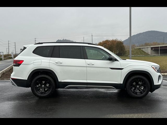 2024 Volkswagen Atlas 2.0T Peak Edition SE w/Technology