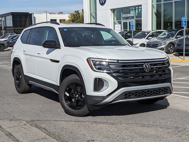 2024 Volkswagen Atlas 2.0T Peak Edition SE w/Technology