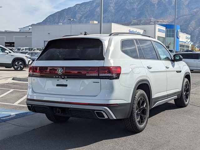 2024 Volkswagen Atlas 2.0T Peak Edition SE w/Technology