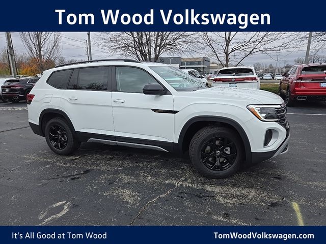 2024 Volkswagen Atlas 2.0T Peak Edition SE w/Technology