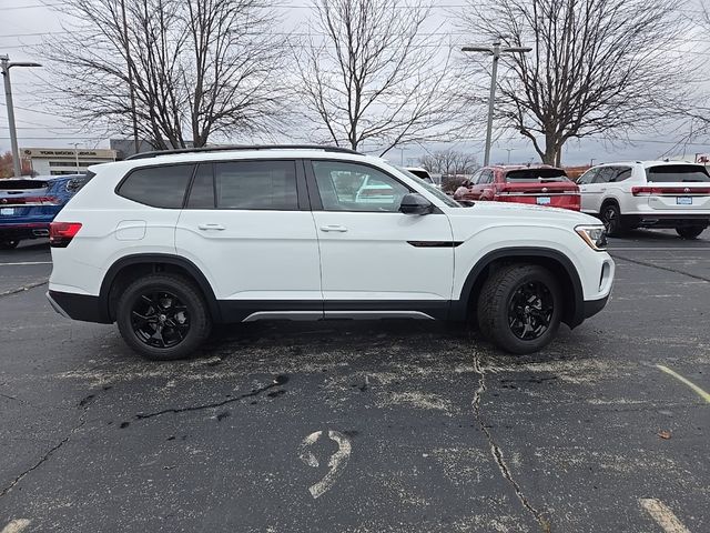 2024 Volkswagen Atlas 2.0T Peak Edition SE w/Technology