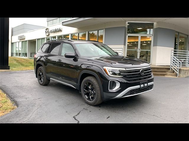 2024 Volkswagen Atlas 2.0T Peak Edition SE w/Technology