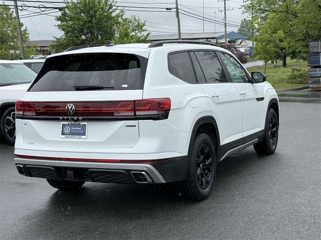 2024 Volkswagen Atlas 2.0T Peak Edition SE w/Technology