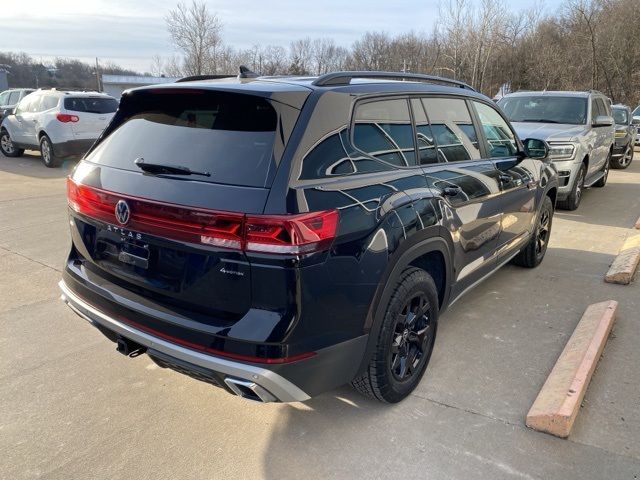 2024 Volkswagen Atlas 2.0T Peak Edition SE w/Technology