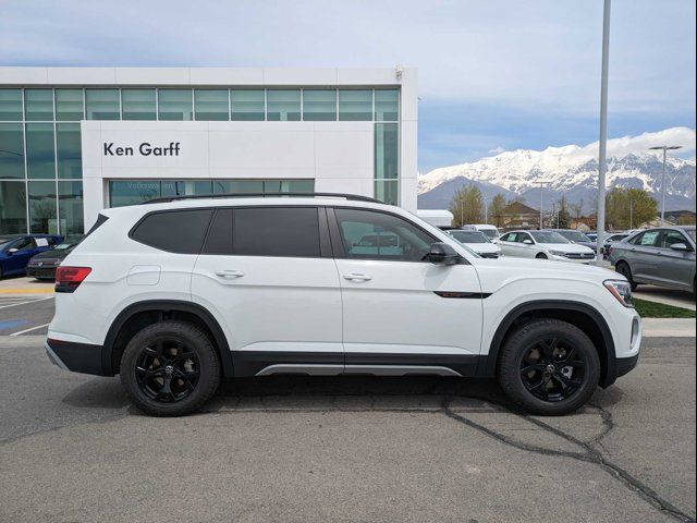 2024 Volkswagen Atlas 2.0T Peak Edition SE w/Technology