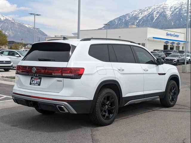 2024 Volkswagen Atlas 2.0T Peak Edition SE w/Technology