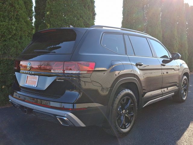 2024 Volkswagen Atlas 2.0T Peak Edition SE w/Technology