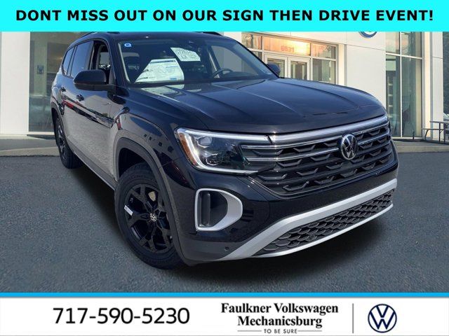 2024 Volkswagen Atlas 2.0T Peak Edition SE w/Technology