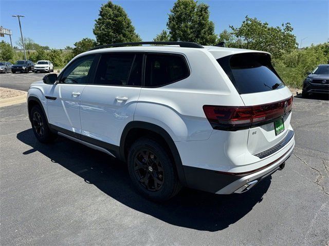 2024 Volkswagen Atlas 2.0T Peak Edition SE w/Technology