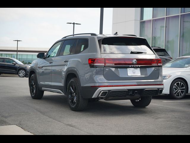 2024 Volkswagen Atlas 2.0T Peak Edition SE w/Technology