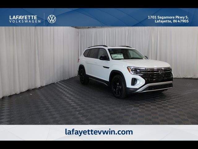 2024 Volkswagen Atlas 2.0T Peak Edition SE w/Technology