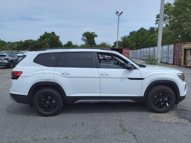 2024 Volkswagen Atlas 2.0T Peak Edition SE w/Technology