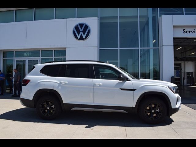 2024 Volkswagen Atlas 2.0T Peak Edition SE w/Technology