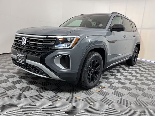 2024 Volkswagen Atlas 2.0T Peak Edition SE w/Technology