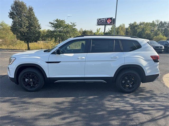 2024 Volkswagen Atlas 2.0T Peak Edition SE w/Technology