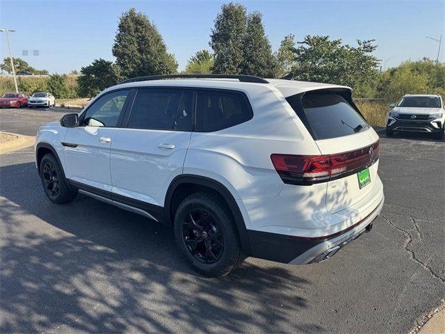 2024 Volkswagen Atlas 2.0T Peak Edition SE w/Technology